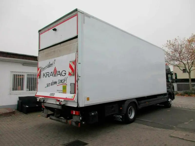 Грузовой фургон Mercedes Atego 1530, 2015 год | photo 1