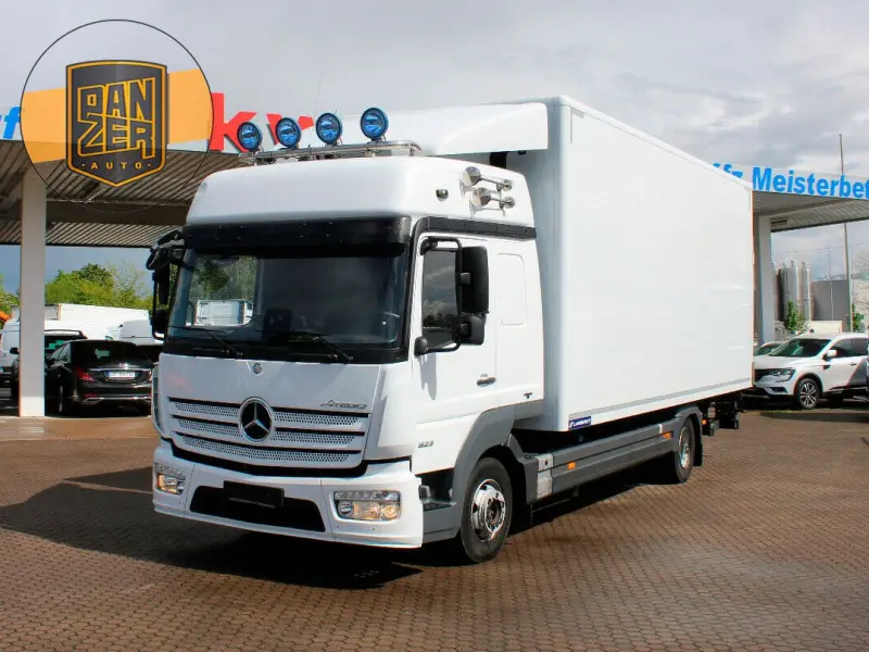 Грузовой фургон Mercedes Atego 823, 2017 год | photo 0