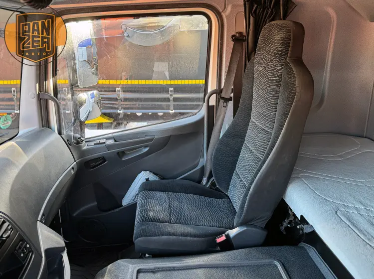 Mercedes-Benz Atego 1230, 2018 год, штора 50 м3, гидроборт, 2 спальника 34