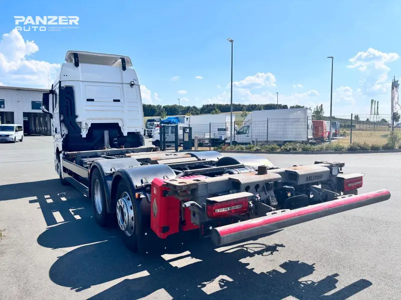 Грузовой контейнеровоз MAN TGX 26.510, 2023 год | 1