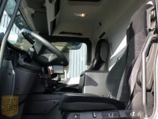 Mercedes-Benz Antos 1824, фургон 47м3, гидролифт 2000кг, Евро-6, г/п 10т, состояние нового - фото 3