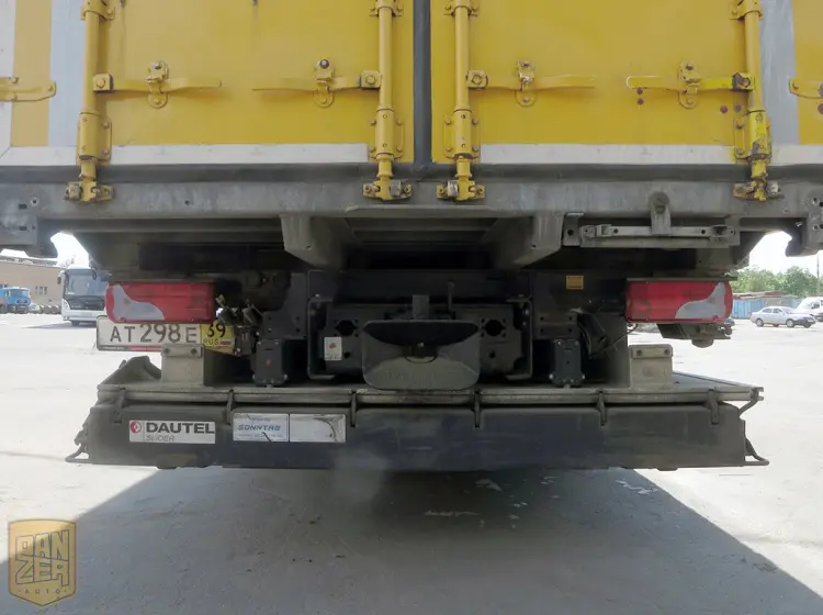 MAN TGX 26.440, 2011г, 6х2, 50м3 фургон, г/п 16т, ворота + гидролифт, высокая кабина - фото 14