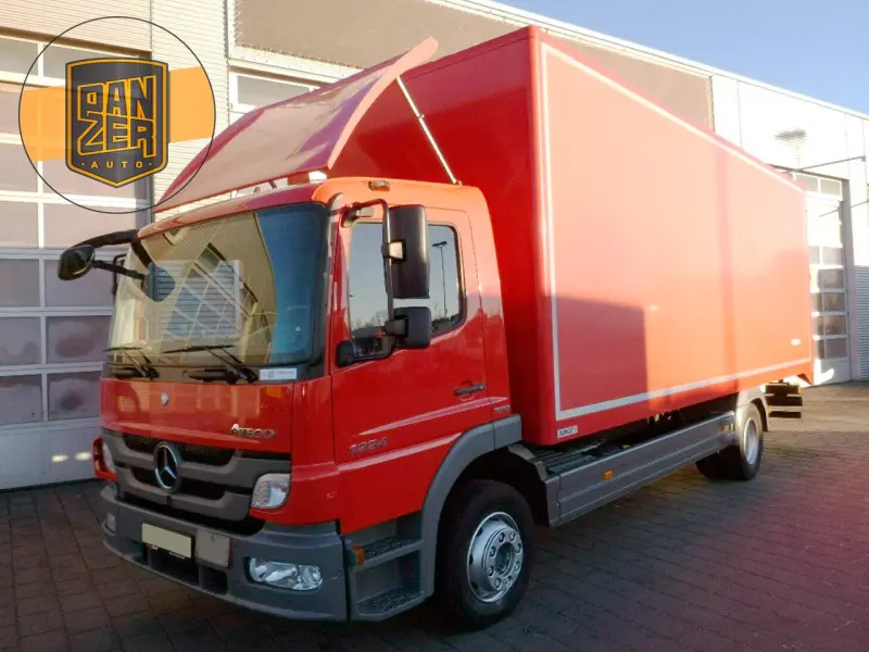Грузовой фургон Mercedes Atego 1224, 2013 год | photo 0