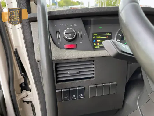 Тягач Volvo FH540, 2018 год, 6х4 с подъемной осью - фото-детальных 22