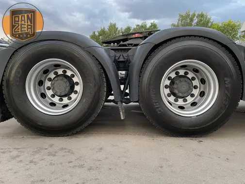 DAF XF530 6x4 тягач-тяжеловоз, сцепной вес 80 тонн - фото-детальных 13