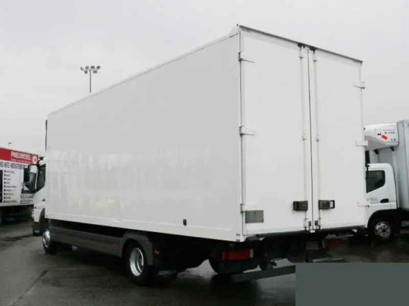 Грузовой фургон Mercedes Atego 824, 2010 год | photo 1
