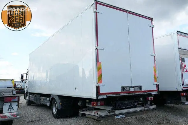 Грузовой фургон Mercedes Atego 1224, 2015 год | photo 1