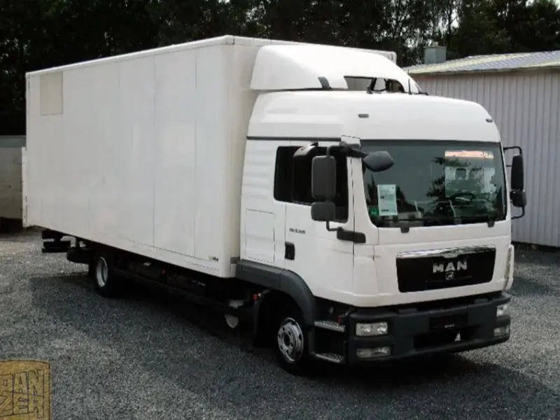 Грузовой фургон MAN TGL 8.220, 2011 год | photo 0