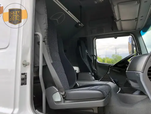 Mercedes-Benz Atego 1229, 2013 год, штора 51 м3, гидроборт, 2 спальника - фото 15