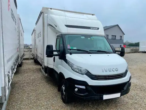 Автопоезд категории В Iveco Daily 35C18, 2017 год, спарка, полная масса 3500 кг, спальник - фото 8