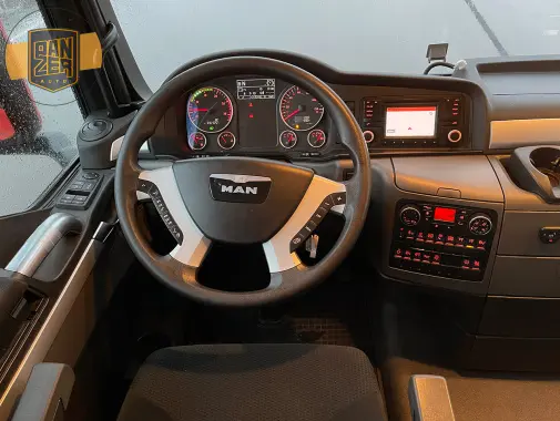Тушевоз MAN TGX 26.440 6х2, 2015г, будка Schmitz 18 палет, ХОУ Carrier Supra 750, без пробега по РФ - фото 4