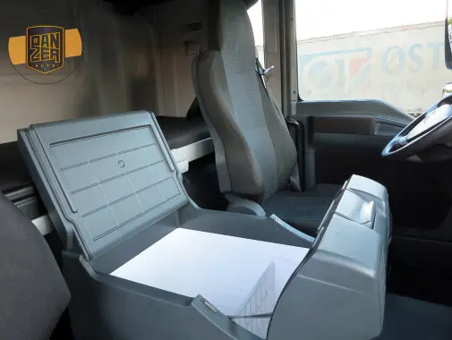 MAN TGL 12.220, 12/2011г, штора-борт 49 м3, спальная кабина - фото 16
