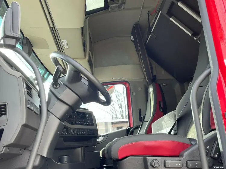 Тягач Volvo FH540, 6х4 с подъемной осью, 07/2019 год, пневмоподвеска, ретардер, из Германии - фото-детальных 3