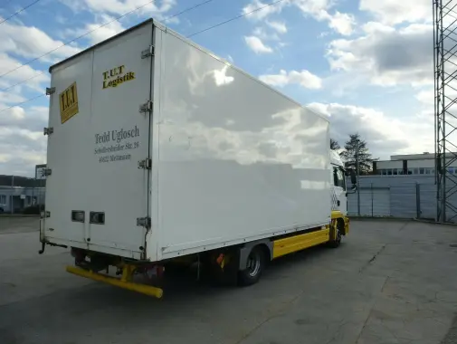 Фургон с боковой загрузкой MAN TGL 8.220 BL, 12/2015 год, 42 куба, ворота, высокая кабина - фото