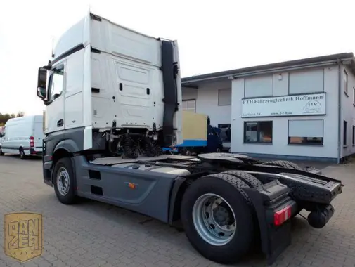 Тягач Mercedes-Benz Actros 1842, 2014 г, кабина Gigaspace, без пробега по РФ - фото-детальных 3