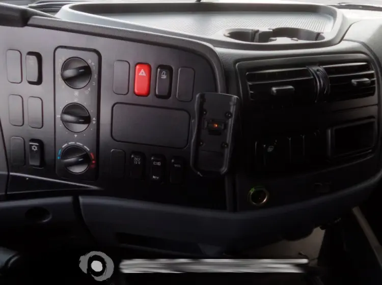 Mercedes Atego 1224 L, 2013г, штора-борт 48м3 + ворота, все загрузки - фото 6