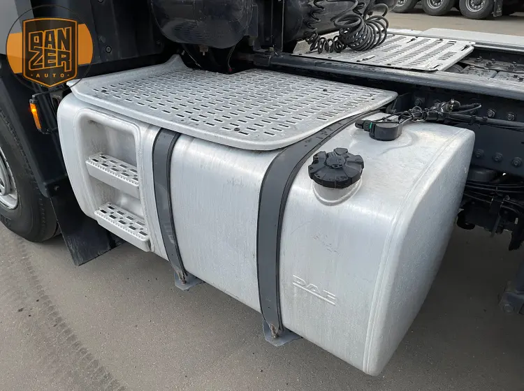 DAF XF530 6x4 тягач-тяжеловоз, сцепной вес 80 тонн - фото-детальных 14