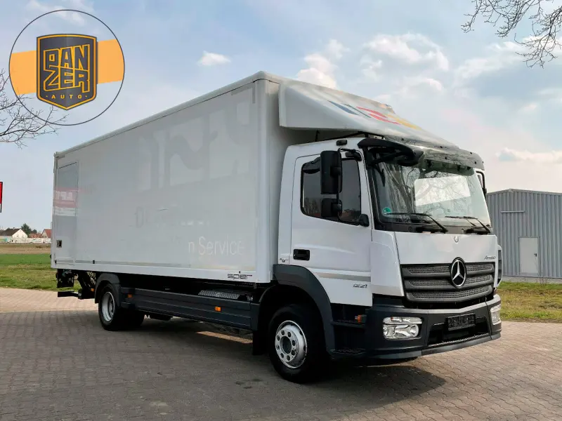 Грузовой фургон Mercedes Atego 1221, 2015 год | photo 0