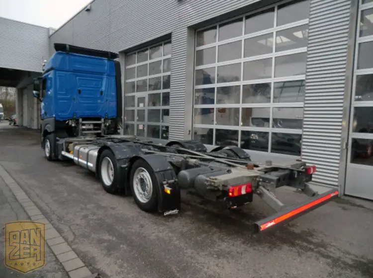 Mercedes-Benz Actros GigaSpace 2542, самая новая модель, Евро-5 - фото 5