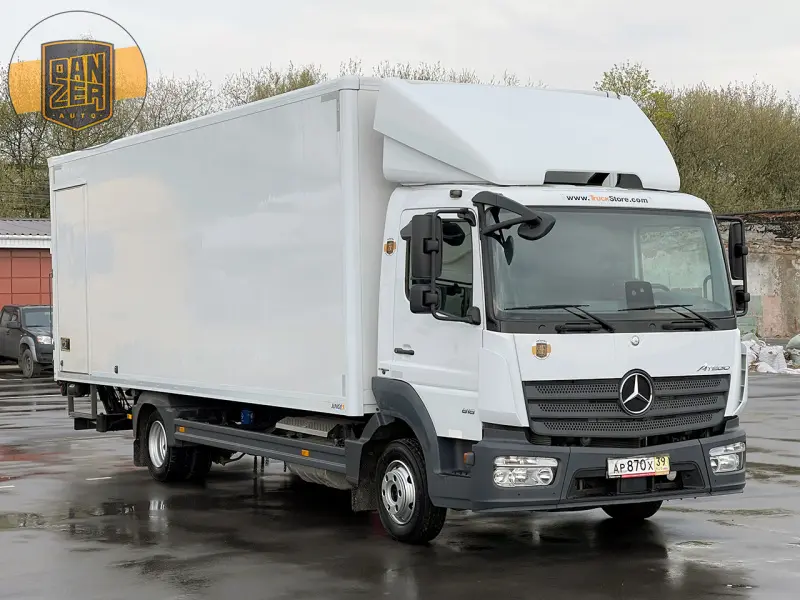Грузовой фургон Mercedes Atego 818, 2015 год | photo 0