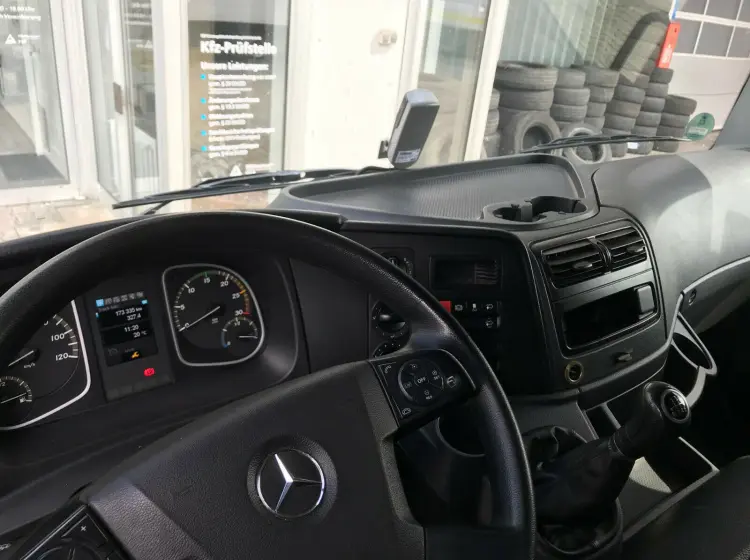 Mercedes Atego 1224 L NEW, 2014 год, штора 48 м3, гидролифт, пробег 173 тыс.км - фото 8