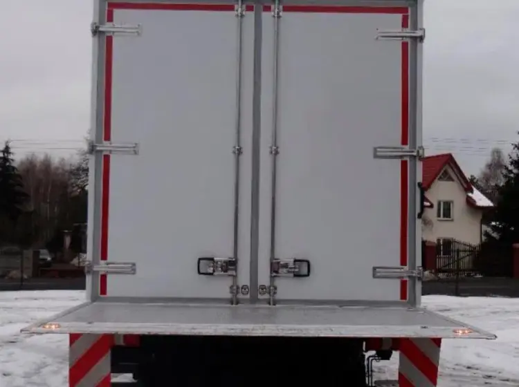 Рефрижератор Mercedes Atego 1218 L, 2016 год, 18 палет, ворота и гидроборт - фото 10