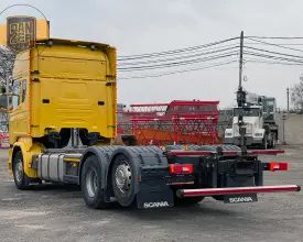 Грузовой контейнеровоз Scania R 450, 2015 год | 1