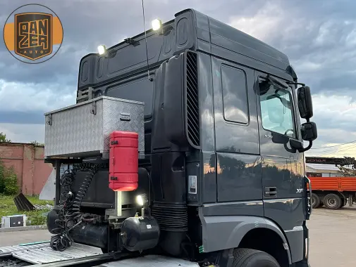 DAF XF530 6x4 тягач-тяжеловоз, сцепной вес 80 тонн - фото-детальных 23