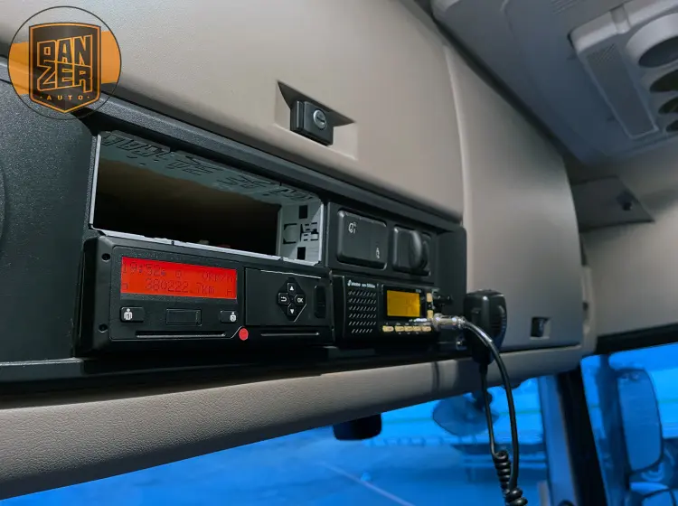 DAF XF530 6x4 тягач-тяжеловоз, сцепной вес 80 тонн - фото-детальных 34