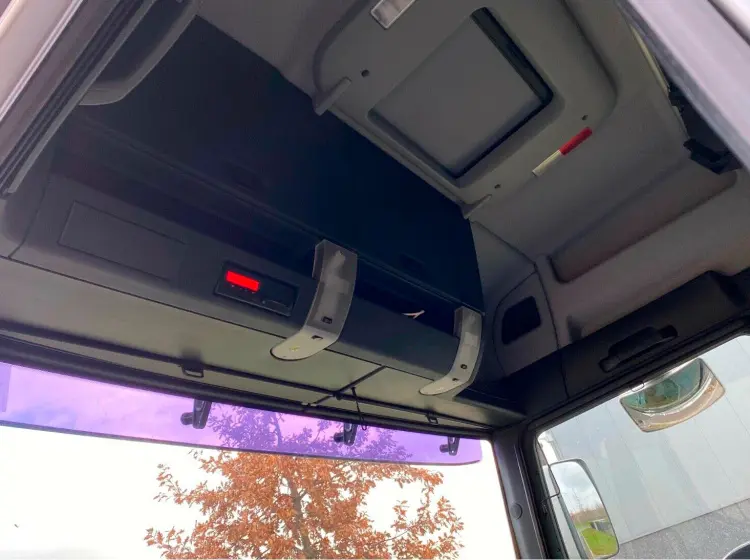 Автовоз на 3 авто MAN TGL 12.240 BL, спальная кабина, без пробега по РФ - фото 19