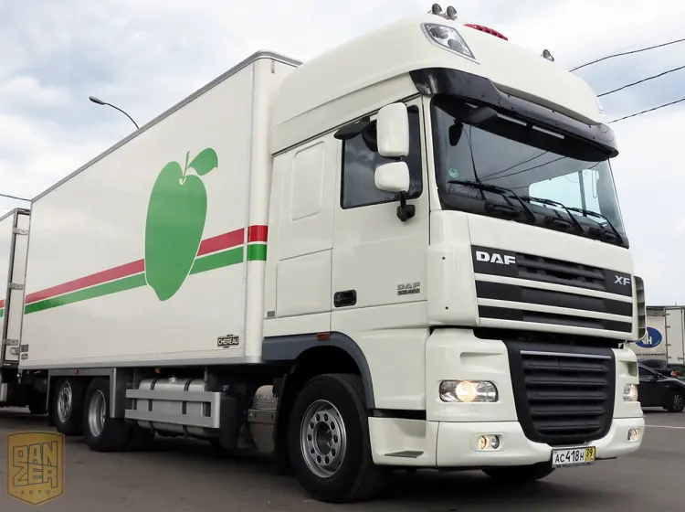 Изотермический фургон DAF XF 105. 6x2, г/п 15 тонн, 2 спальника. - фото 8
