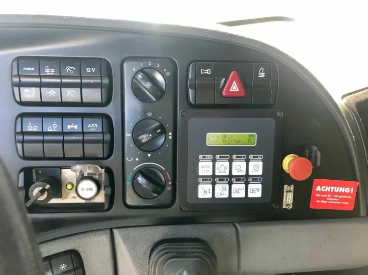 Мусоровоз Zoeller на шасси Mercedes-Benz Actros 2536, 2012 год - фото 14
