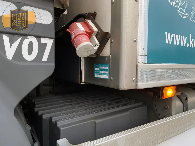 Scania R490 рефрижератор 50 кубов мультитемпературный, кабина Topline, 2016 год, без пробега по РФ - фото 22
