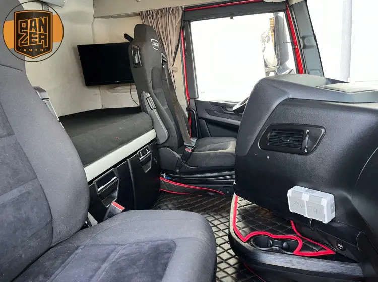 	 Товар для анкора: iveco s way 9