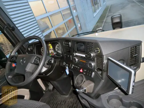 Mercedes-Benz Actros GigaSpace 2542, самая новая модель, Евро-5 - фото 3