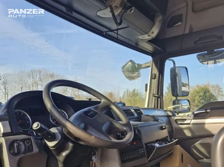 MAN TGL 12.250, 2015 год, штора объёмник 68 кубов с гидролифтом - фото 7