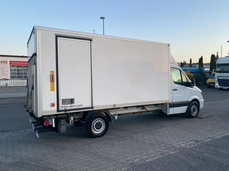 Автофургон Mercedes Sprinter 319, 2014 год | photo 1
