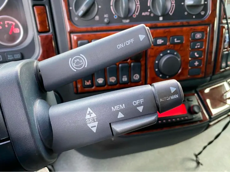 Автовоз на 3 авто MAN TGL 12.240 BL, спальная кабина, без пробега по РФ - фото 16