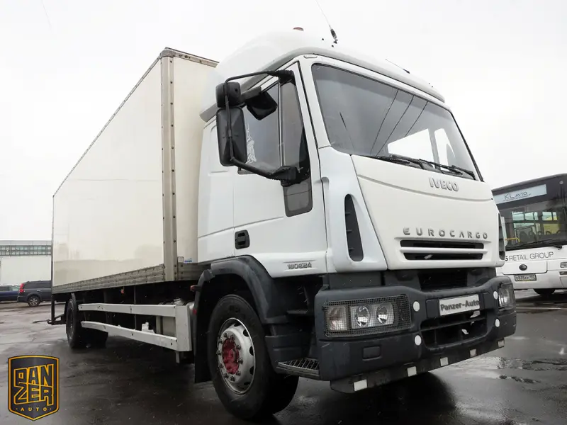 Грузовой фургон Iveco Eurocargo 180E24, 2004 год | photo 0