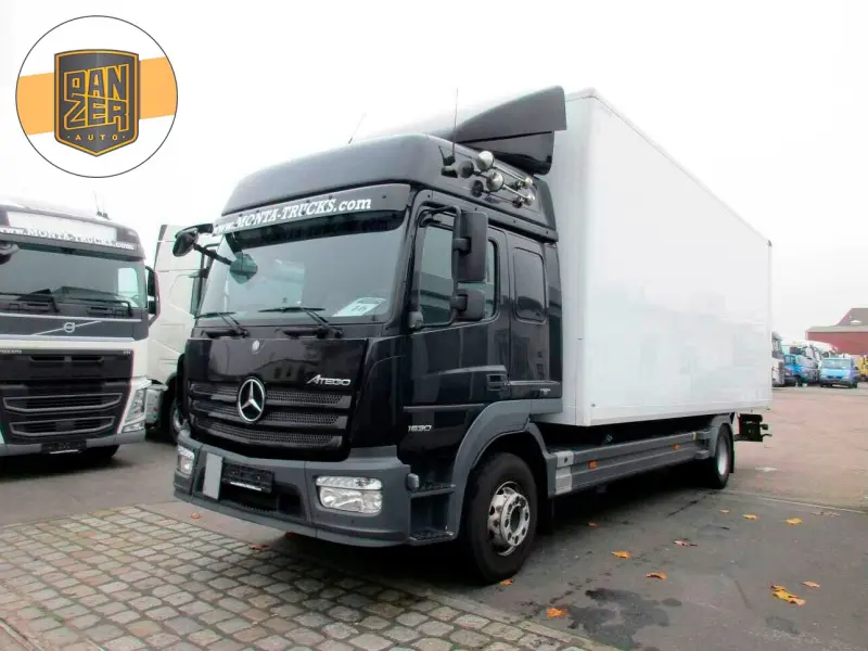 Грузовой фургон Mercedes Atego 1530, 2015 год | photo 0