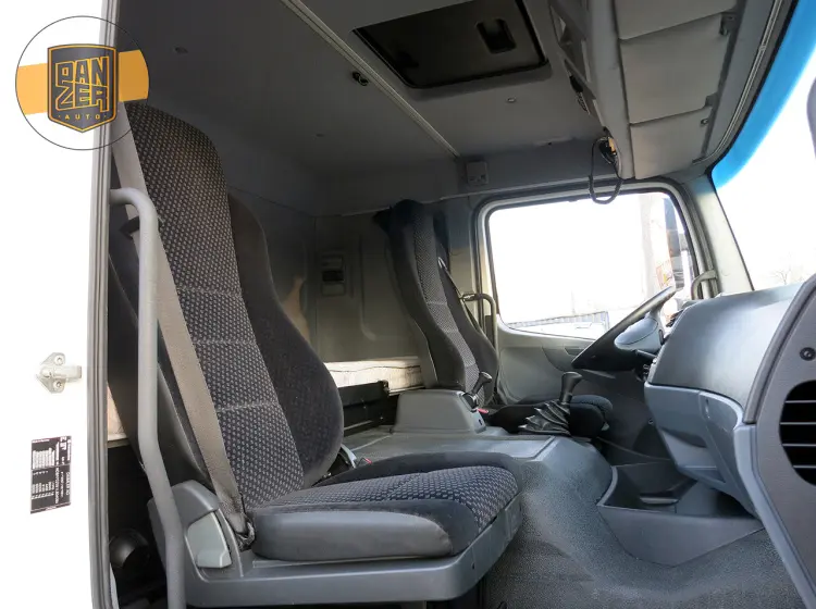 Mercedes Atego 1224 L рефрижератор со спальником 46 кубов, 18 европалет, гидроборт - фото 15