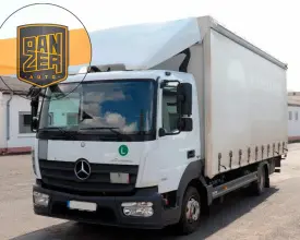 Грузовик тентованный Mercedes Atego 818, 2015 год | photo 0