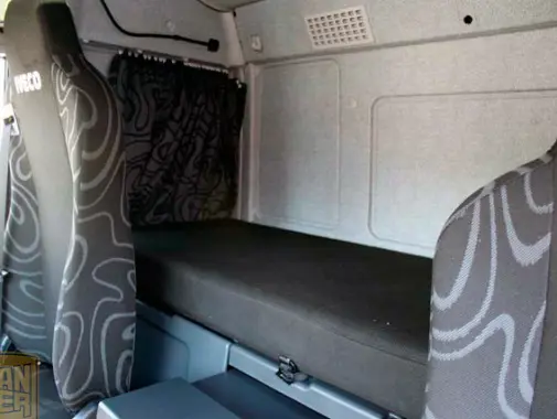 Iveco Eurocargo ML 80E22, 2010г, штора 47 куб., все загрузки, спальник - фото 3