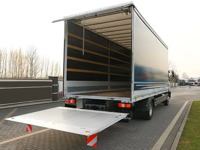 Грузовик тентованный Mercedes Atego 1224, 2015 год | photo 1