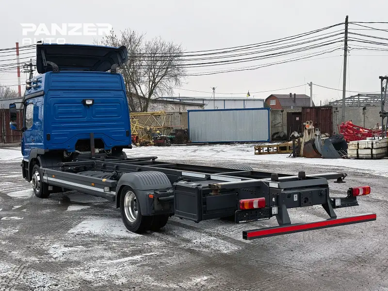 Грузовой контейнеровоз Mercedes Atego 1227, 2019 год | photo 1