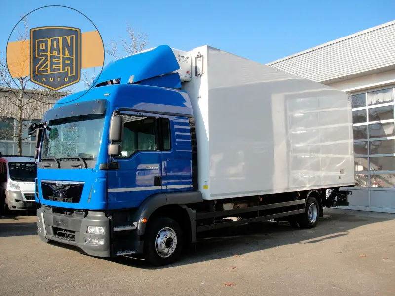 Грузовик рефрижератор MAN TGM 12.290, 2014 год | photo 0