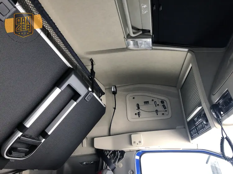 Рефрижератор пятнадцатитонник Volvo FH 500, объем 45 кубов, 2017 год - фото 16