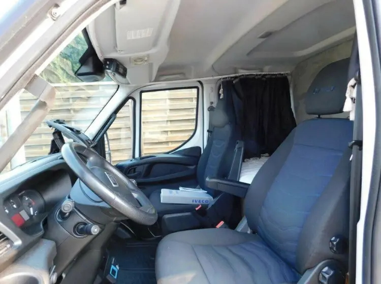 Рефрижератор Iveco Daily 70C18, 01/2018 г, спальная кабина, 21 куб, полная масса 7000 кг, без пробега по РФ - фото 3