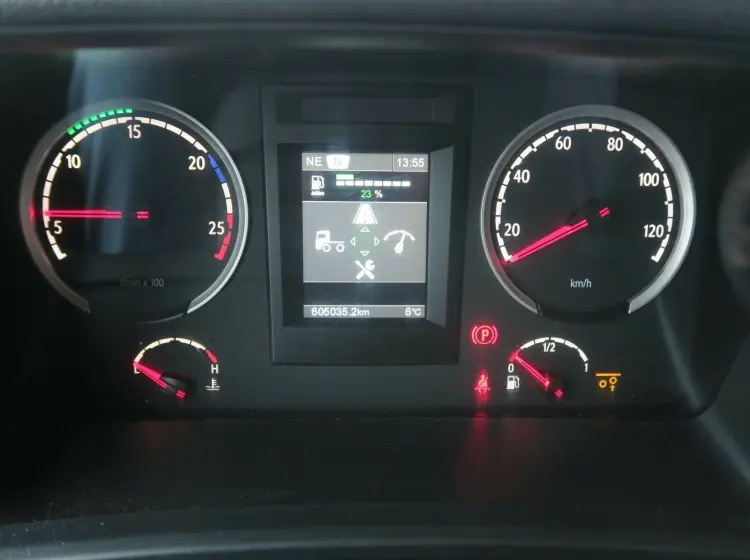 Scania R410 Topline контейнеровоз низкорамник БДФ, 2015 г, двускатный ленивец, г/п 16т, без пробега по РФ - фото 5