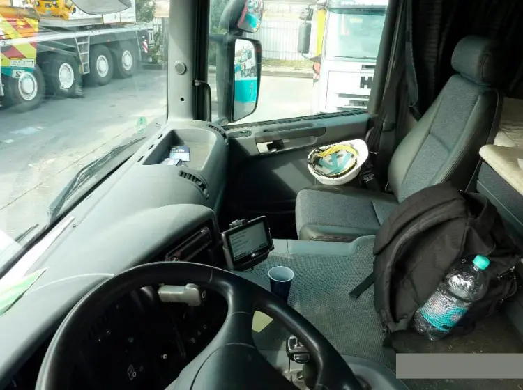Автокран 60 тонн LIEBHERR LTF 1060-4.1 на шасси Scania P420, без пробега по РФ - фото 4